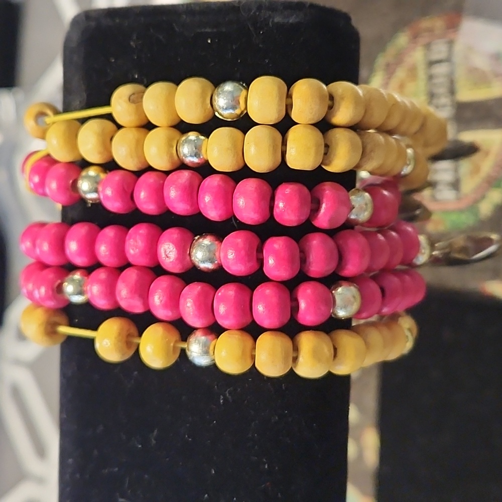 Beaded elastic bracelet